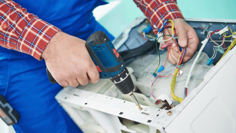 Kula Axen Axen çamaşır makinesi kart tamiri – Su almama arızası orijinal parça ile giderildi. - Teknik servis örneği
